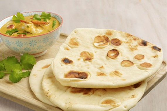 Quick Prawn Masala with Naan